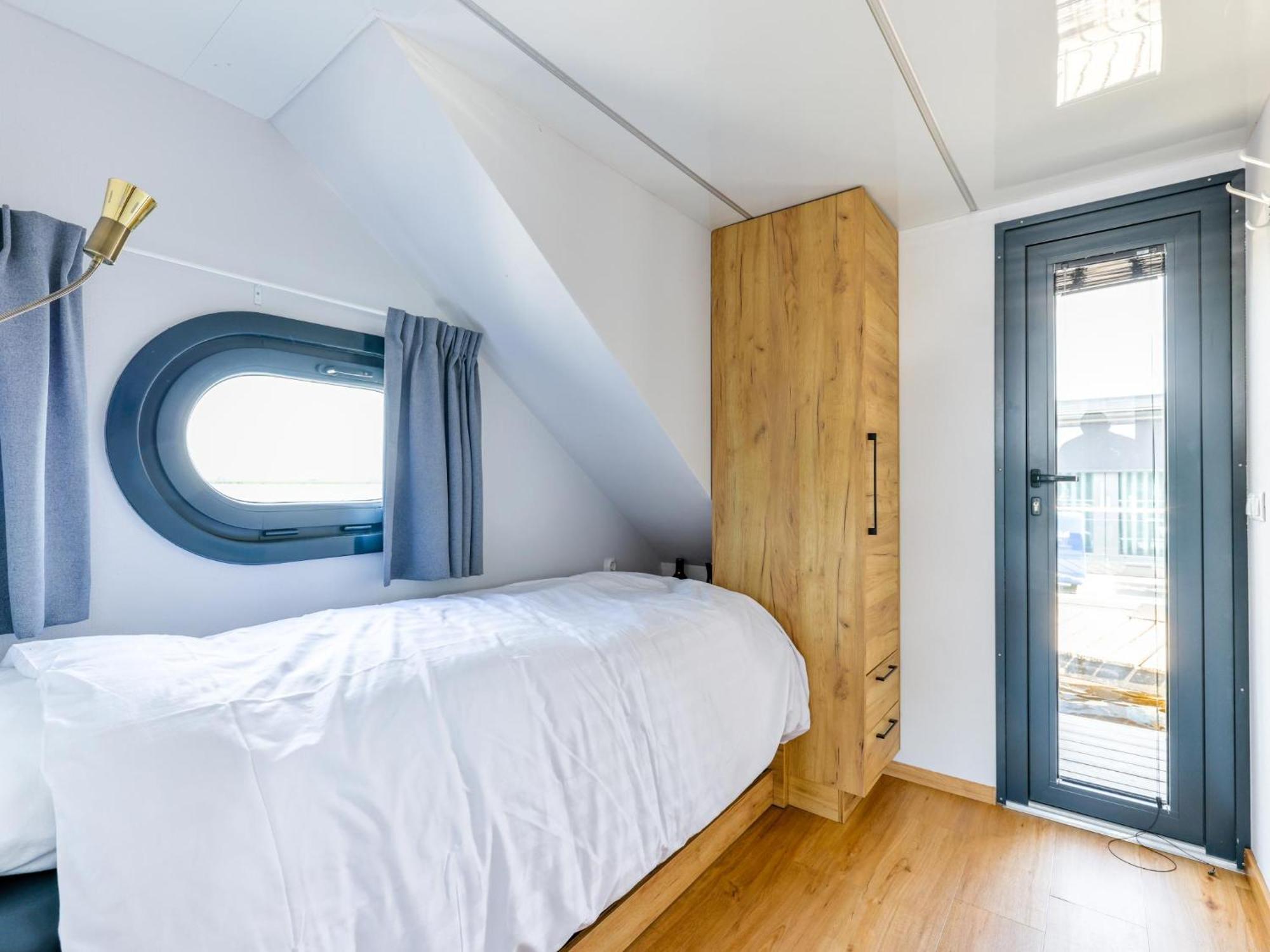 Tiny Houseboat De Woudaap - I Hotell Uitgeest Eksteriør bilde